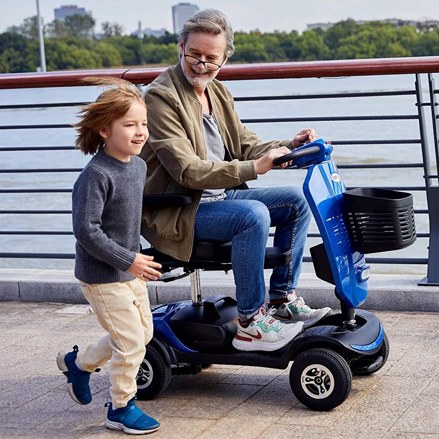 Electric Power Mobility Scooter, SEGMART Mobility Scooter with 9'' Pneumatic Tires, Compact Travel Mobility Scooter with Cup Holders, USB Charging Port, Basket, Including The US Flag, Blue, SS478