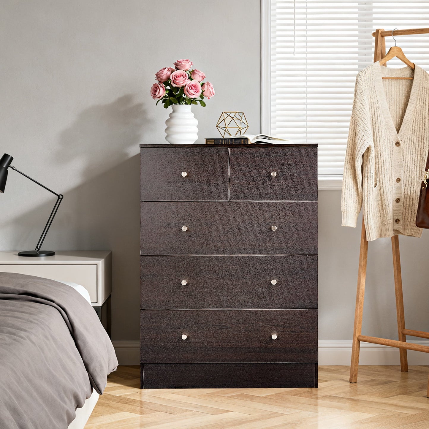 5-Drawer Dresser with Matte Gold Handles, Linen Texture Modern Storage Cabinet for Bedroom, Office, Living Room,25.98''x15.75''x35.82''